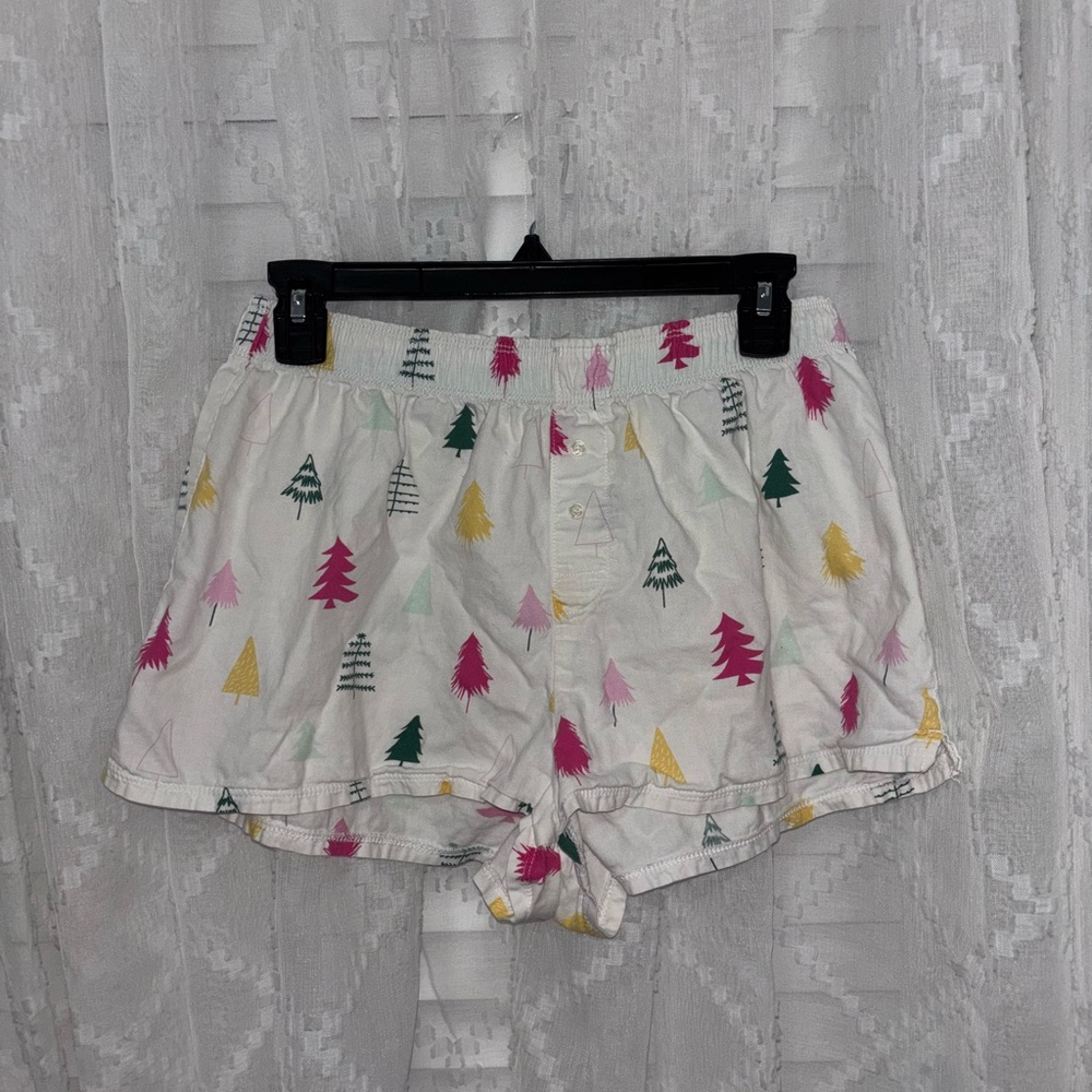 Colsie Women's Colorful Christmas Tree Pajama Shorts